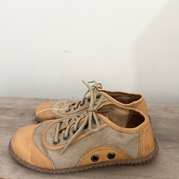 Børn tan Leather Canvas Lace Up Walking Sneaker Shoes size 8.5/40 - Picture 1 of 8